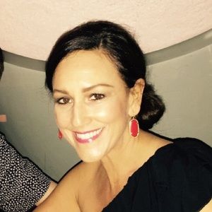 Meet your Posher, Delisa